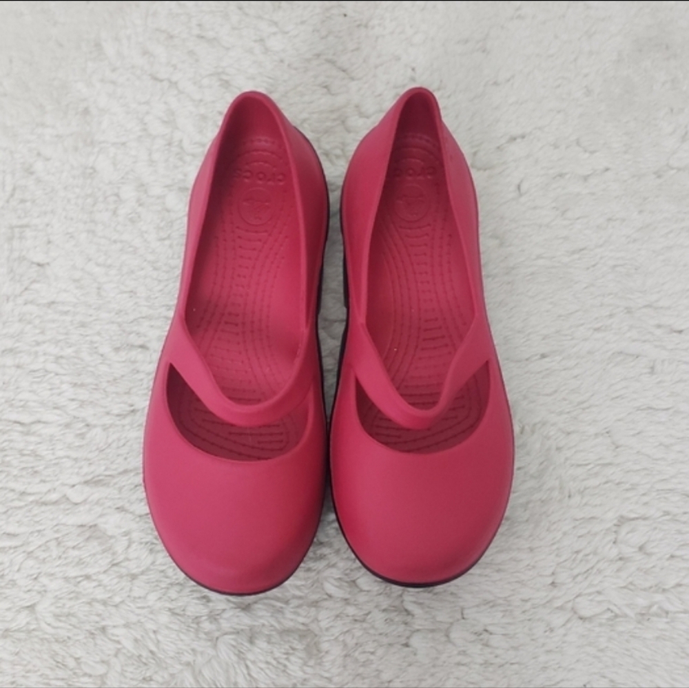 CROCS Women’s Raspberry Pink Slip-On Mary Jane Flats